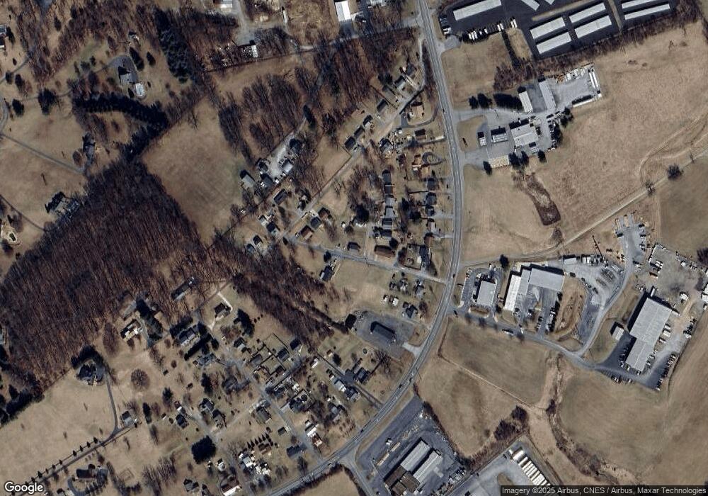 35 Brookewood Ave, Staunton, VA 24401 - photo 1