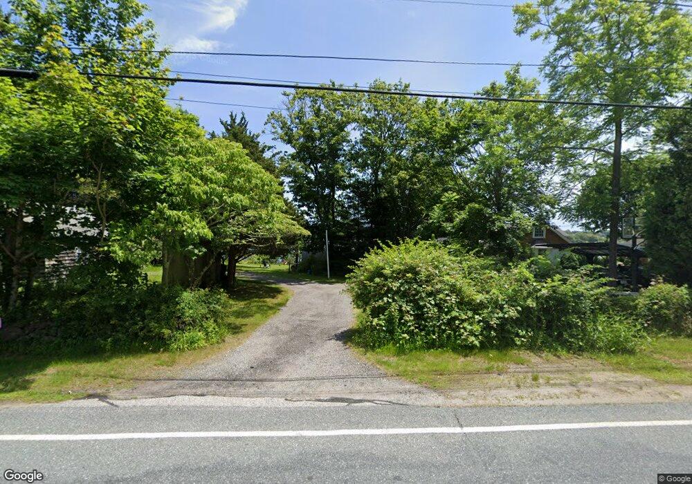 357 Middlebridge Rd, Wakefield, RI 02879 - photo 1