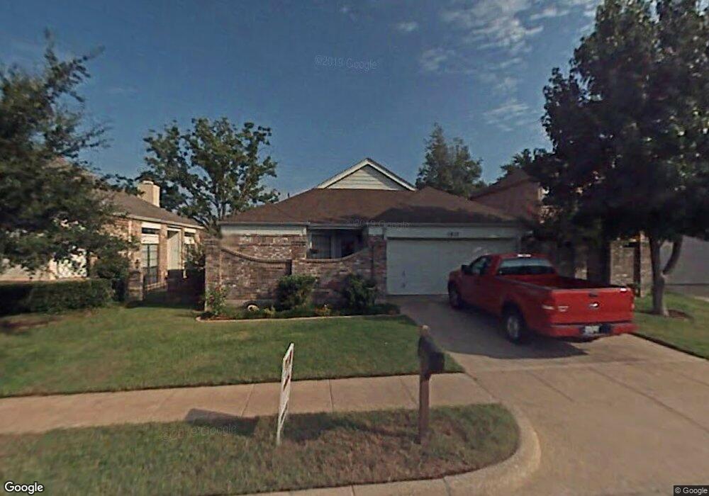 1913 Realistic Dr, Bedford, TX 76021 - photo 1