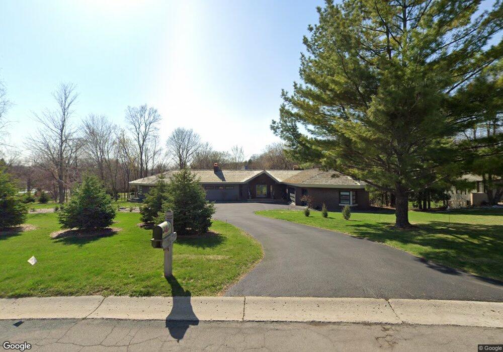 5890 5890 Boulder Bridge Ln, Shorewood, MN 55331 - photo 1