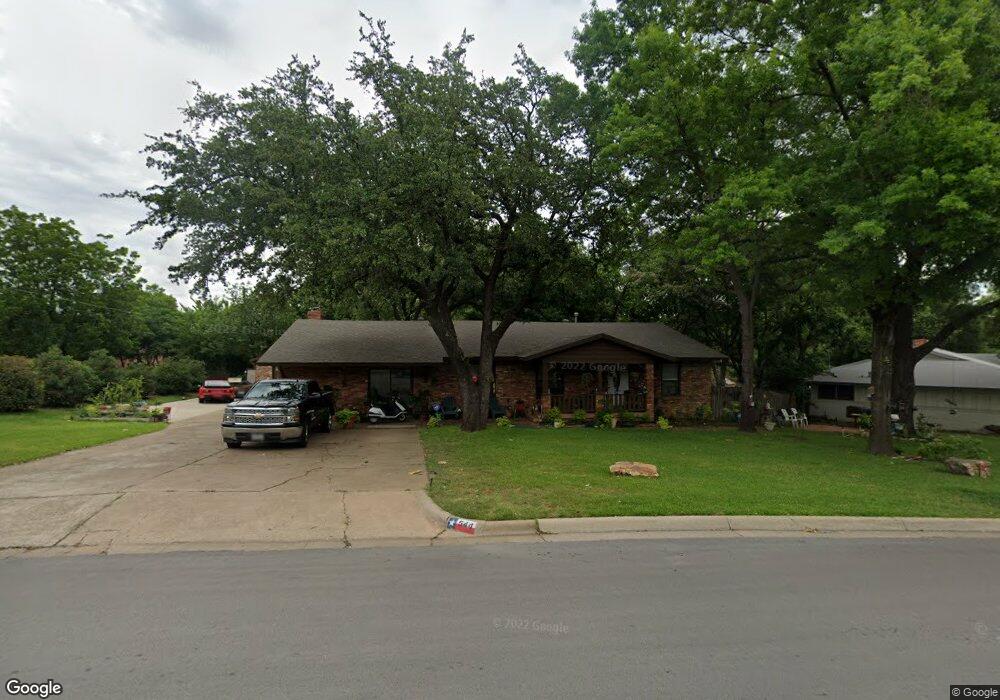 544 Hurstview Dr, Hurst, TX 76053 - photo 1