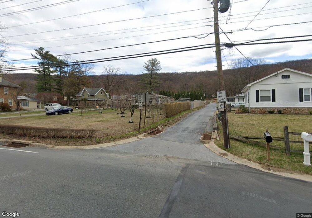 1118 Butter Ln, Reading, PA 19606 - photo 1