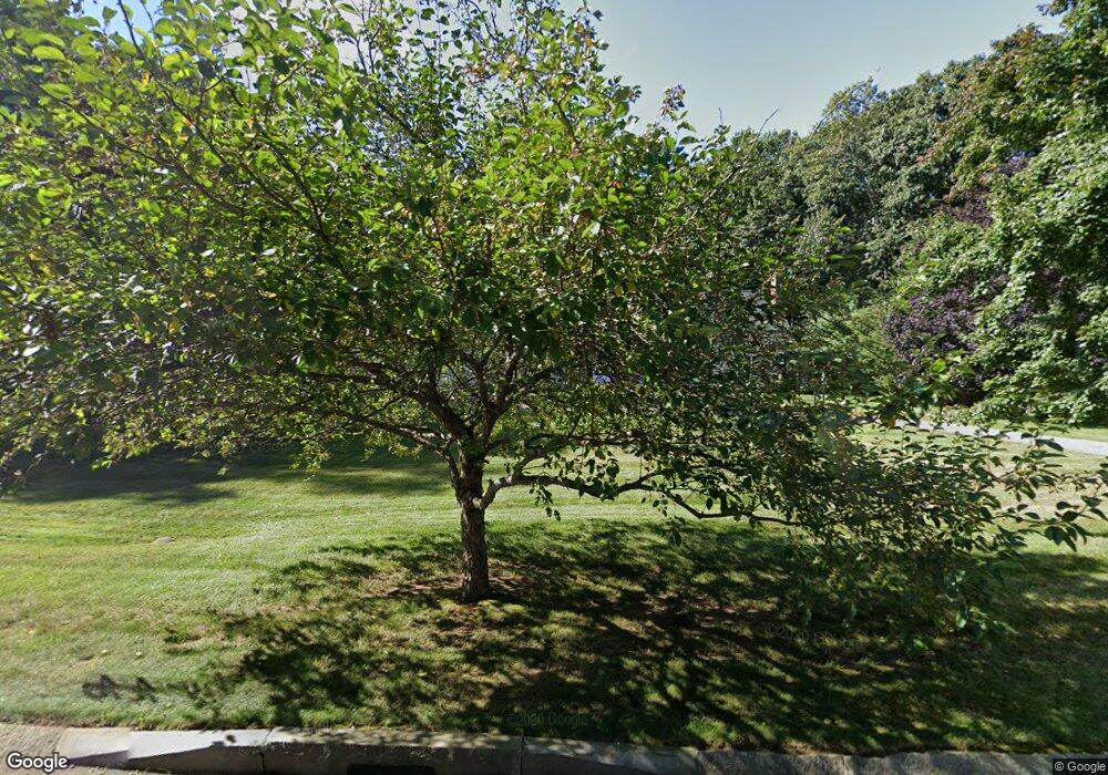 125 Mildred Cir, Concord, MA 01742 - photo 1