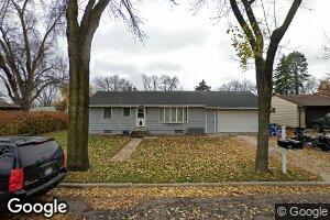 241 Arthur Ave E, Winsted, MN 55395