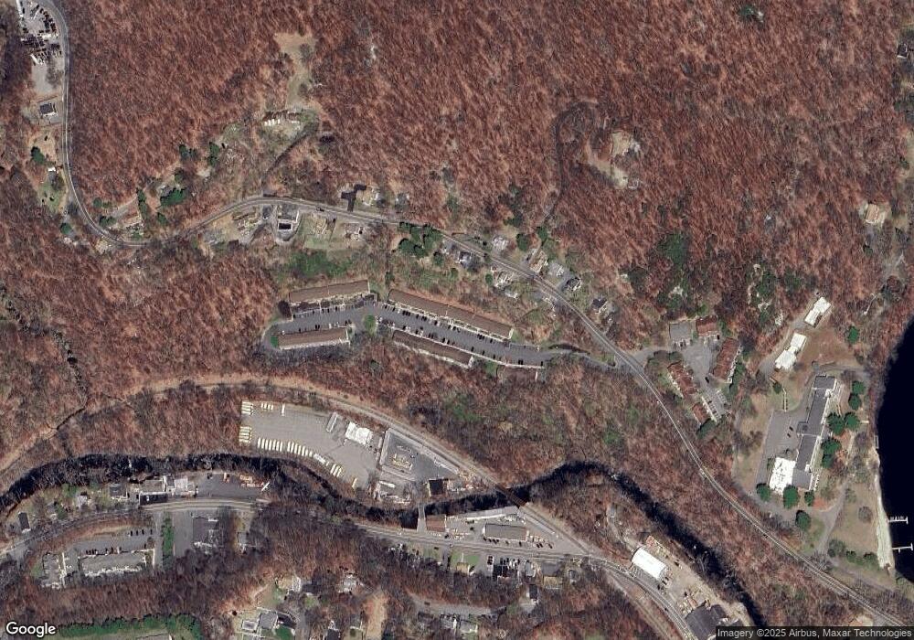 99 Treetop Ct, Bloomingdale, NJ 07403 - photo 1