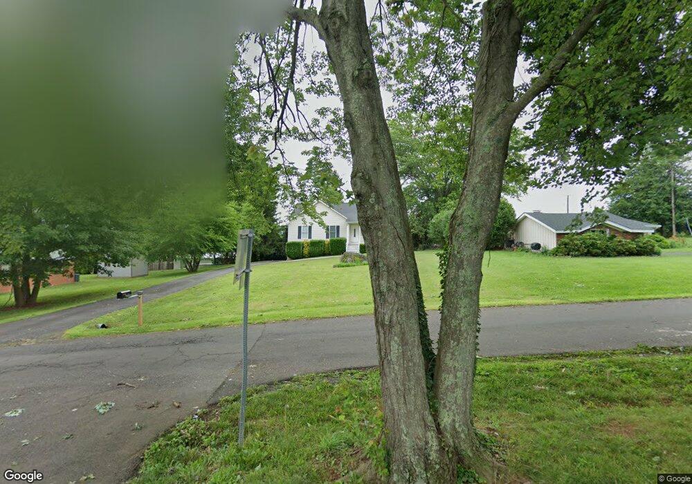 273 Norfolk Dr, Warrenton, VA 20186 - photo 1