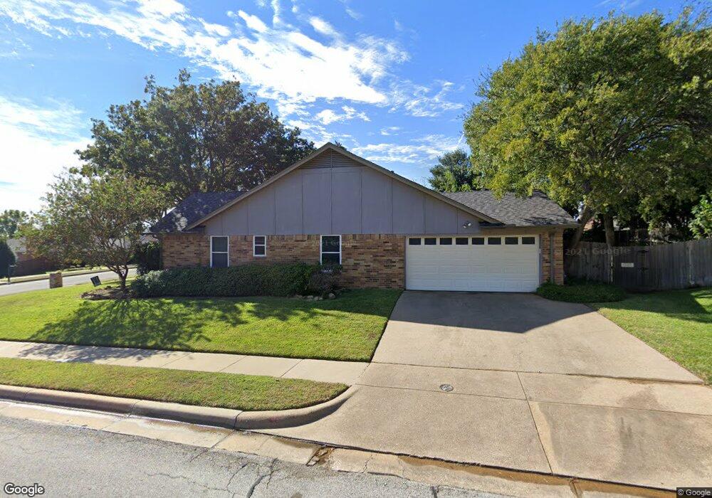 2537 Glenoaks Ct, Bedford, TX 76021 - photo 1