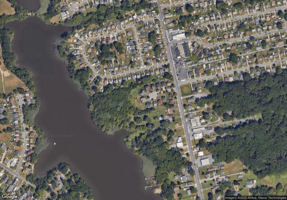 11 Quiet Sunset Ct, Essex, MD 21221 - photo 1