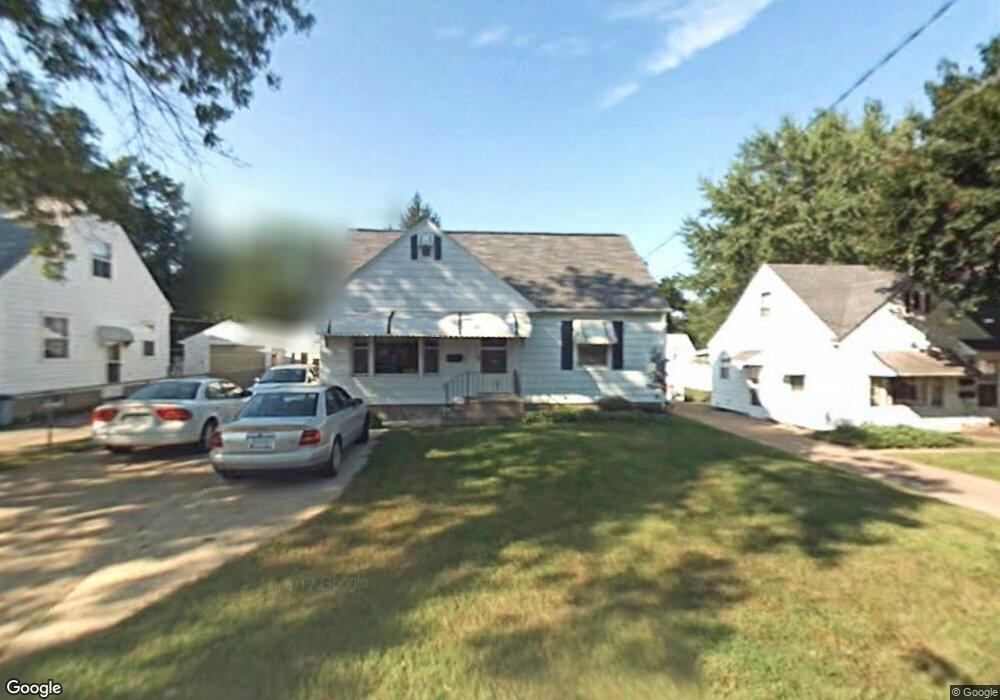 3216 Mound Ave SE, Cedar Rapids, IA 52403 - photo 1