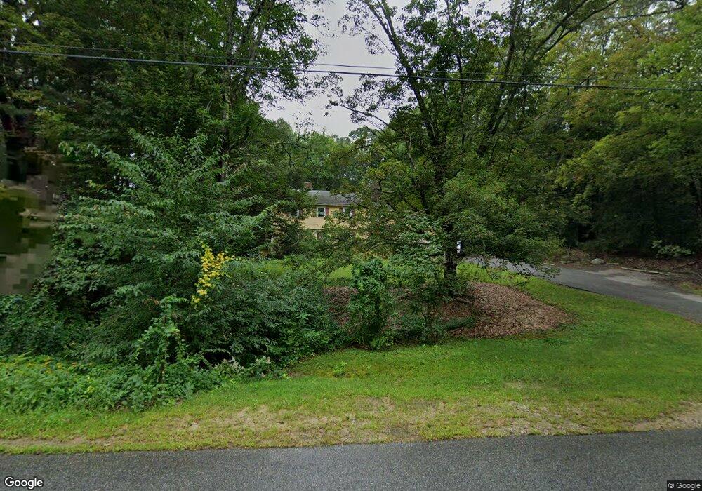 24 Ridgewood Dr, Bow, NH 03304 - photo 1