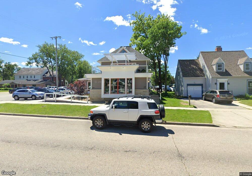 634 Main St unit 36, Delafield, WI 53018 - photo 1