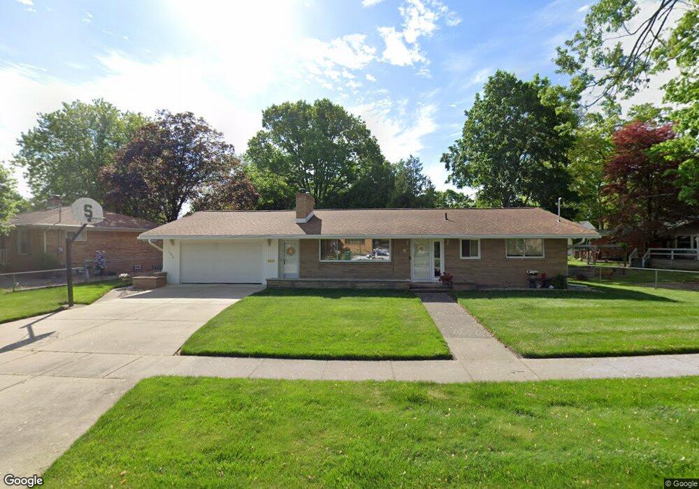 188 Circle Dr, Flushing, MI 48433 - photo 1