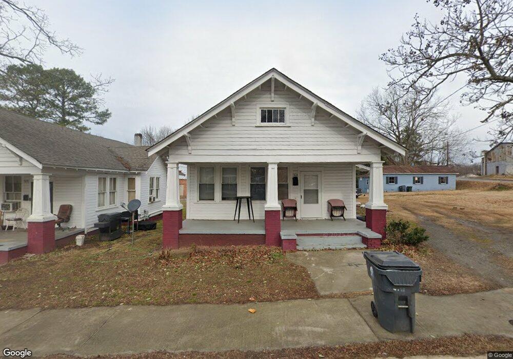 504 Hillsboro St, Oxford, NC 27565 - photo 1