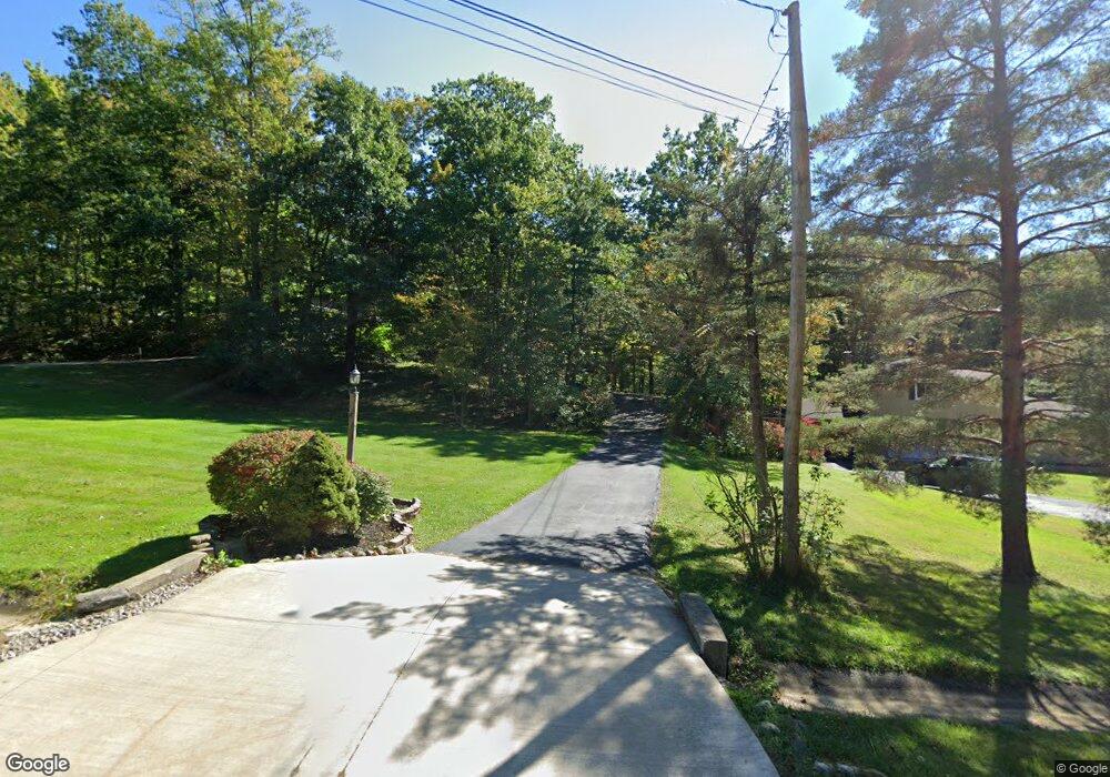 8046 Monterey Dr, Willoughby, OH 44094 - photo 1