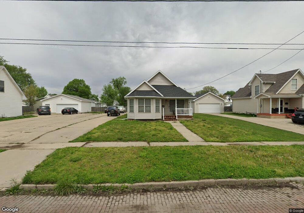 2106 Des Moines St, Des Moines, IA 50317 - photo 1