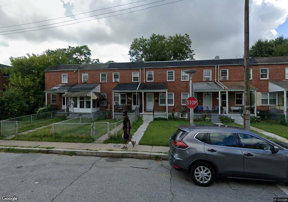 2913 Edgecombe Cir N, Baltimore, MD 21215 - photo 1