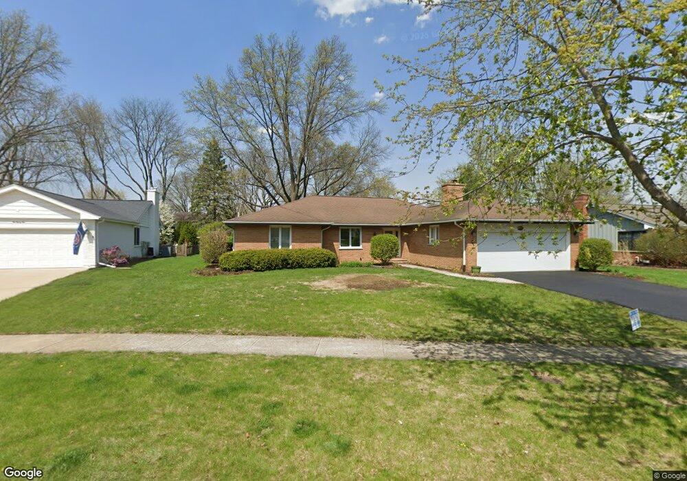 197 E Thompson Dr, Wheaton, IL 60189 - photo 1