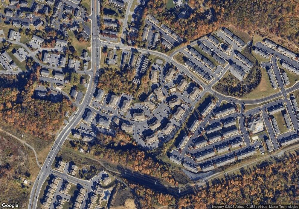 2455 Campus View Cir unit 204, Harrisonburg, VA 22801 - photo 1