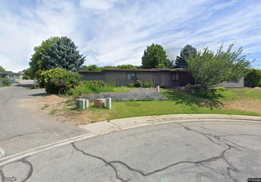 2017 Alice Ln, East Wenatchee, WA 98802 - photo 1