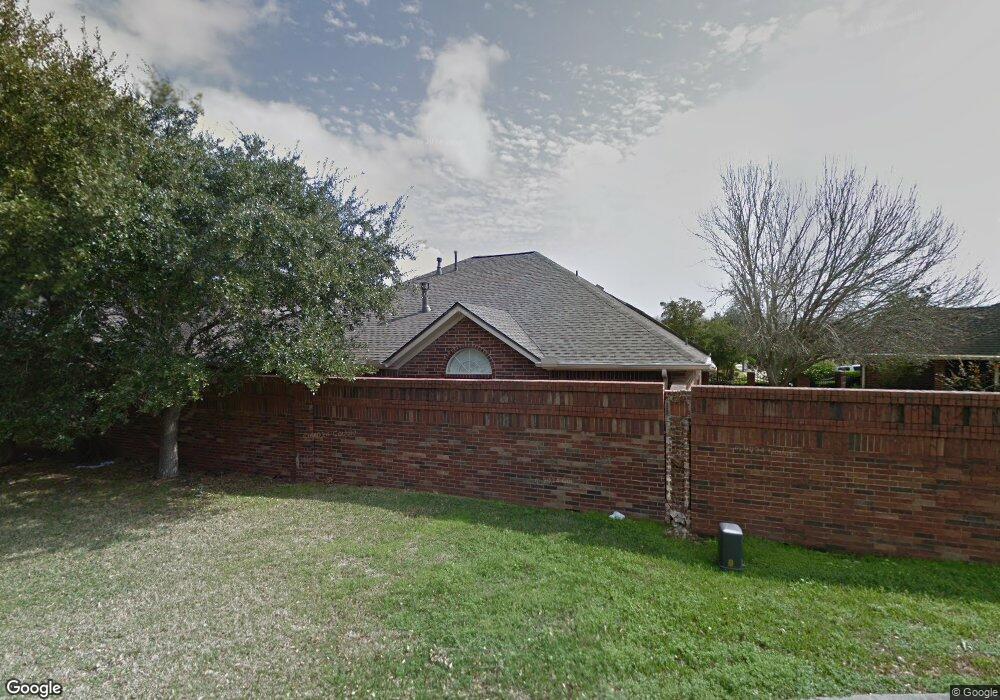 313 Pine Creek Dr, Friendswood, TX 77546 - photo 1