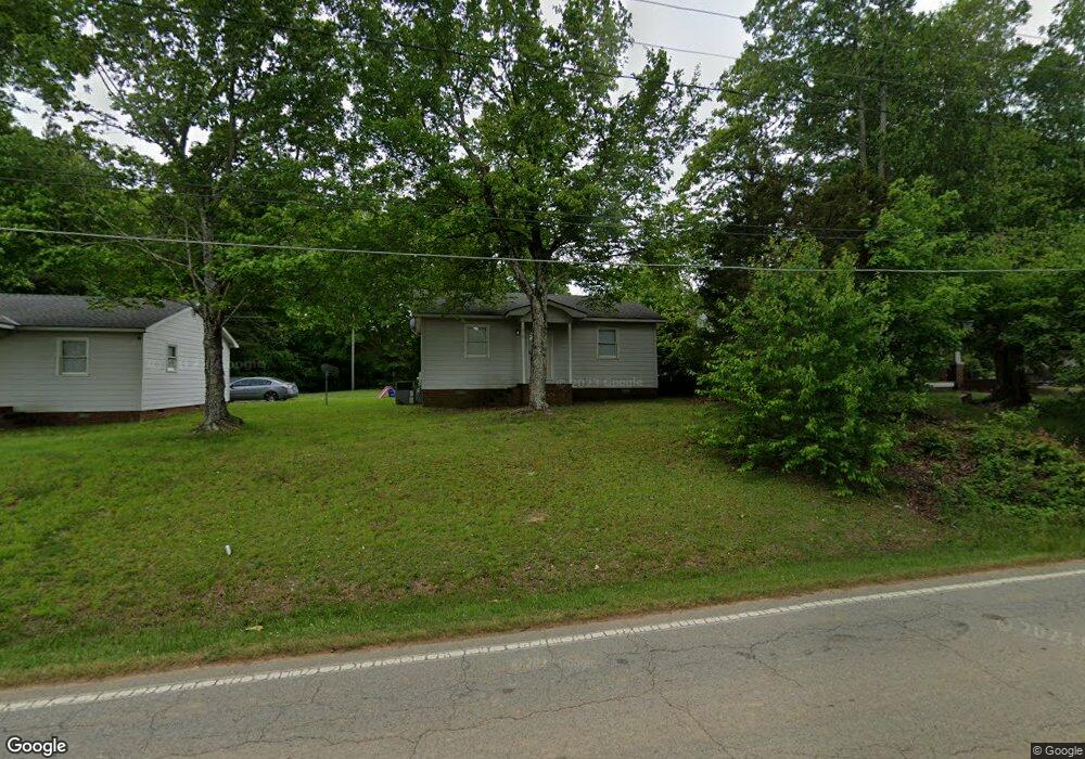 1210 E Fairfield Rd, High Point, NC 27263 - photo 1