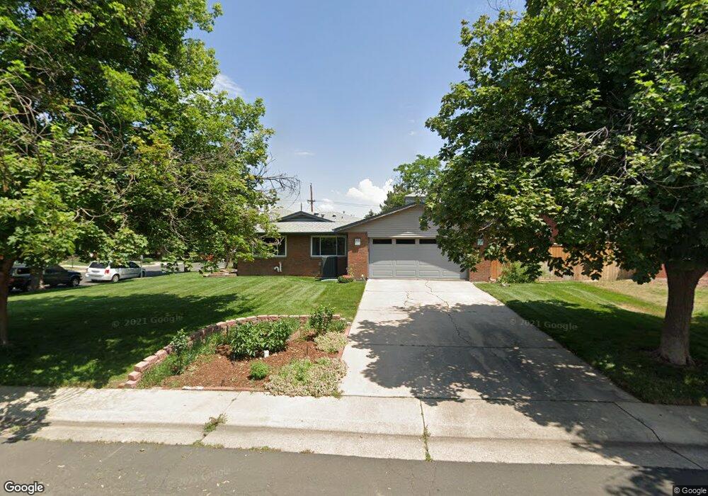 596 Newark Ct, Aurora, CO 80010 - photo 1