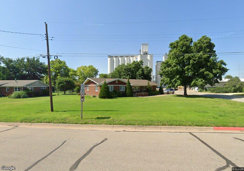 506 W Wichita Ave, Colwich, KS 67030 - photo 1