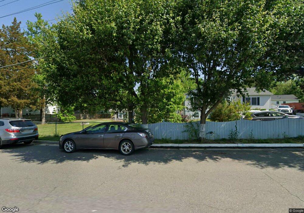 2820 Popkins Ln, Alexandria, VA 22306 - photo 1