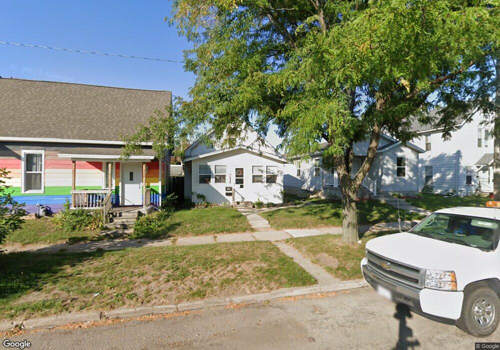 722 2nd St SW, Cedar Rapids, IA 52404 - photo 1