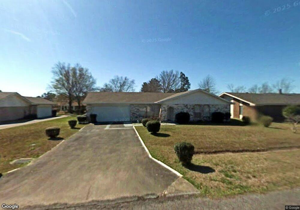 1519 W Autumnwood Ln, Lake Charles, LA 70605 - photo 1