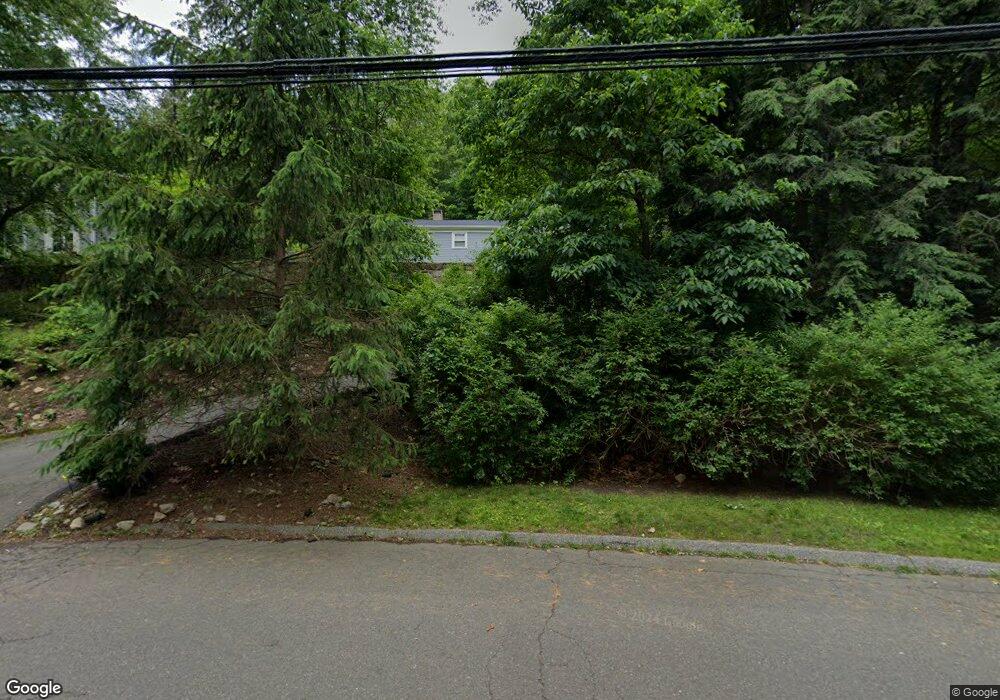 156 Riverbank Dr, Stamford, CT 06903 - photo 1