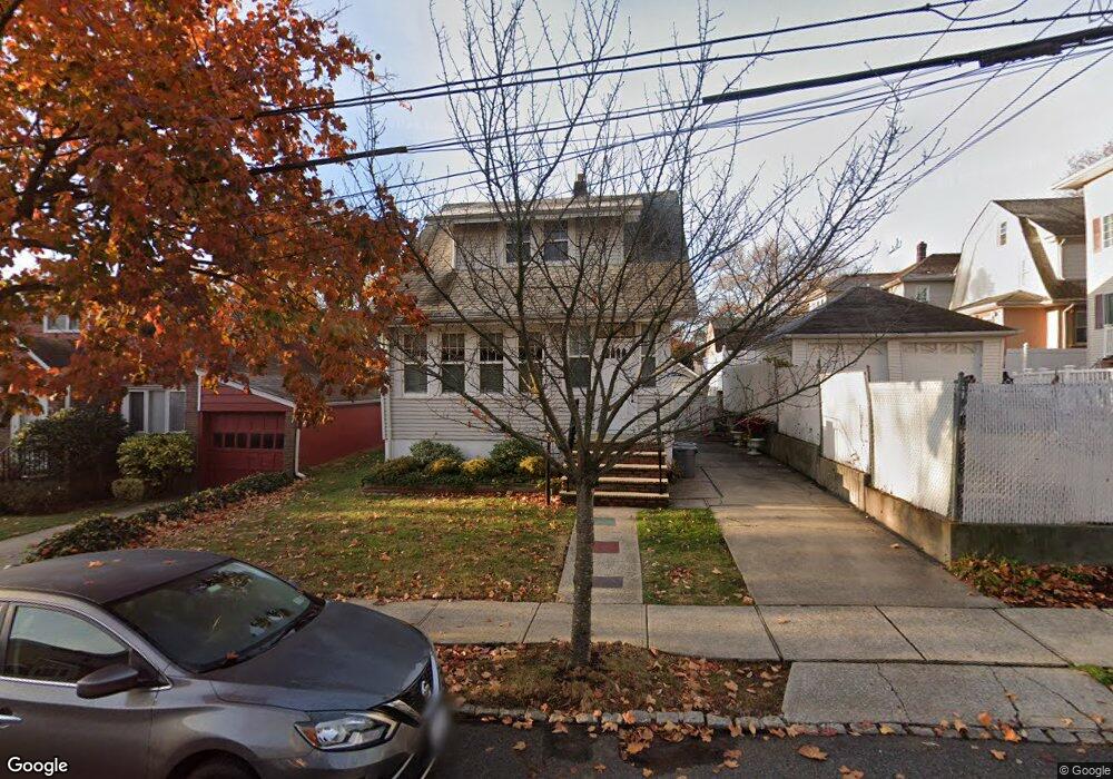 222 Locust Ave, Staten Island, NY 10306 - photo 1