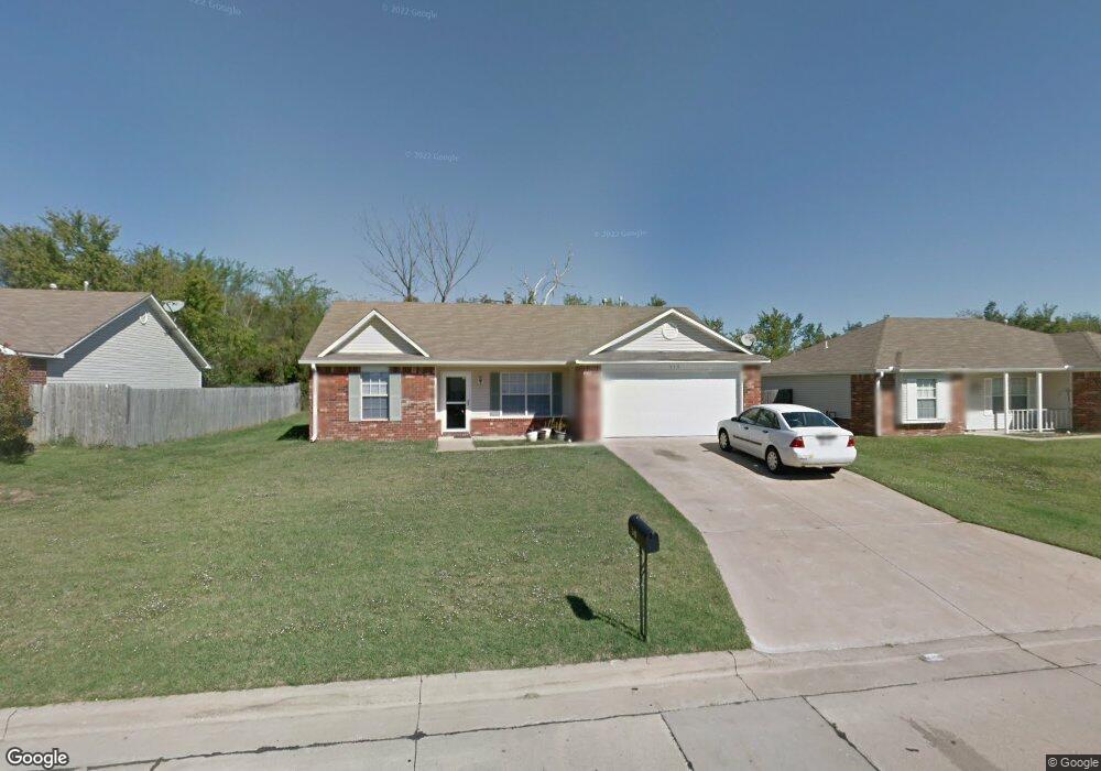 540 Buckingham Dr, Claremore, OK 74017 - photo 1