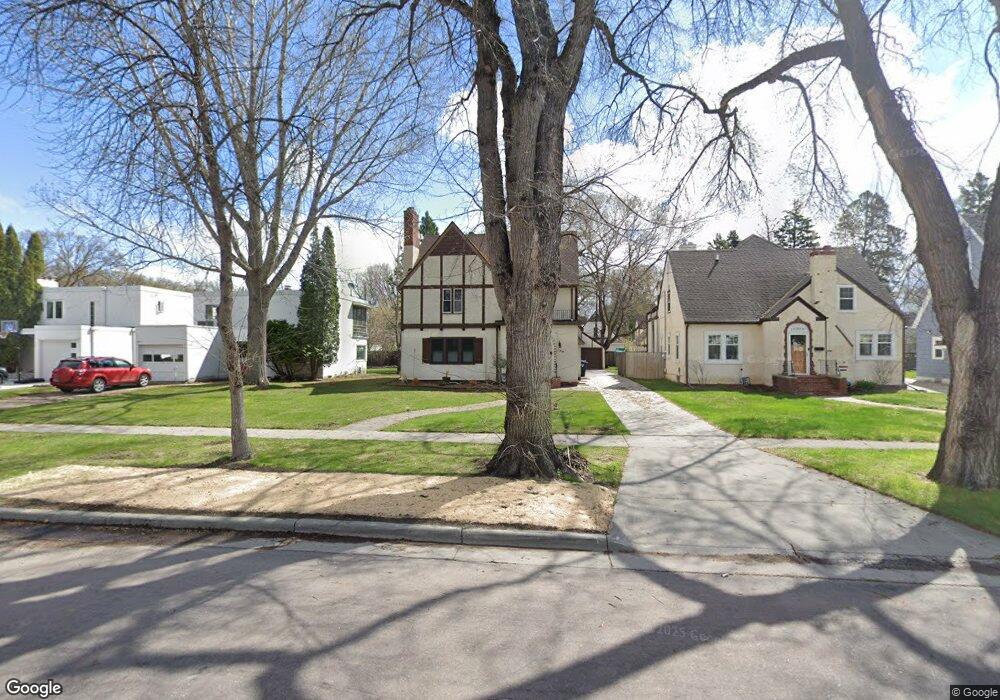 1514 9th St S, Fargo, ND 58103 - photo 1