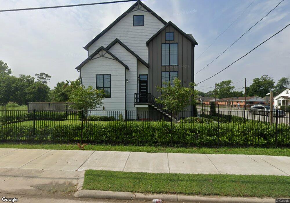 5822 Wipprecht St, Houston, TX 77026 - photo 1