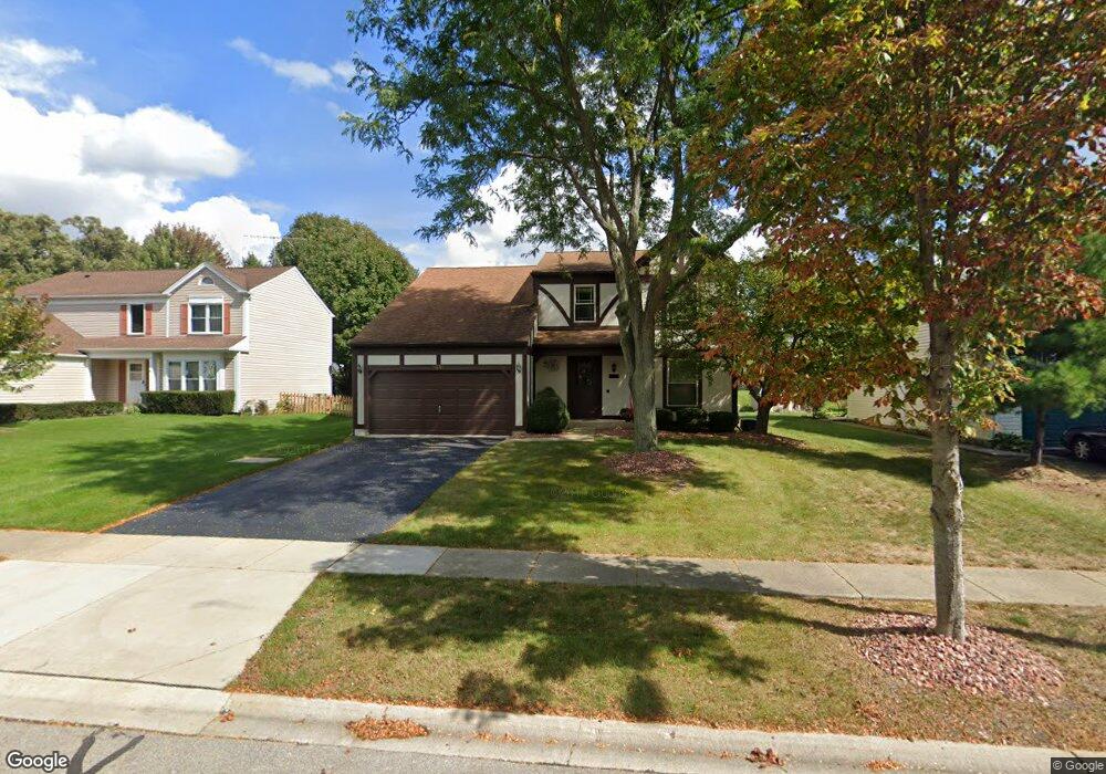 1351 Glacier Pkwy, Algonquin, IL 60102 - photo 1