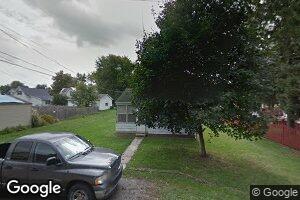 107 W North St, Mooreland, IN 47360