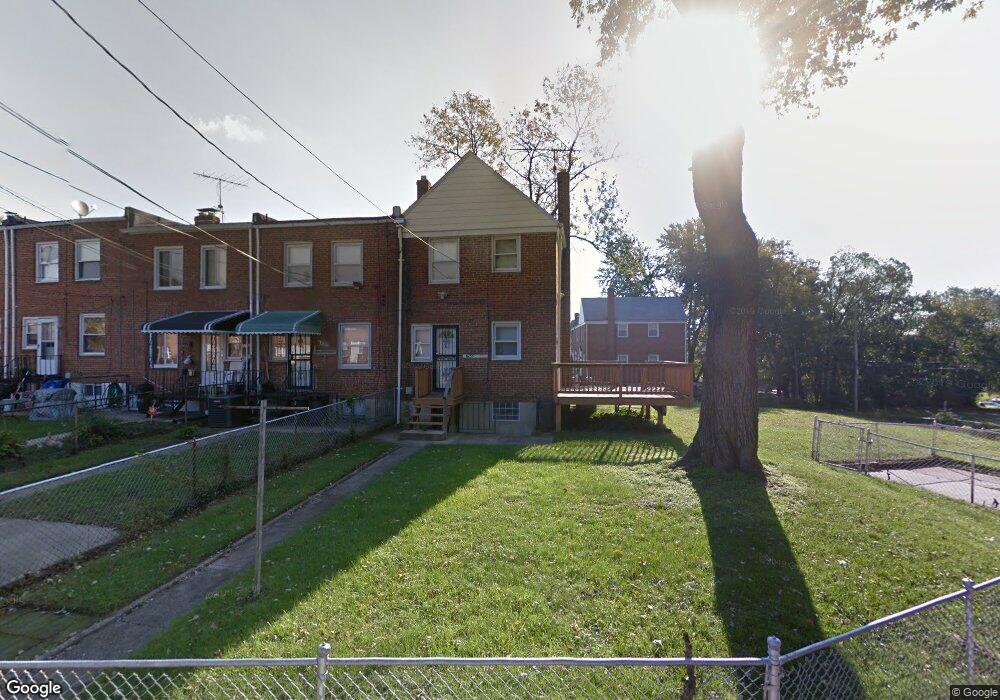 4455 Eldone Rd, Baltimore, MD 21229 - photo 1