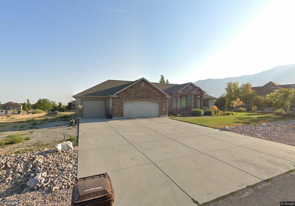 1069 E Highline Rd, Lake Point, UT 84074 - photo 1