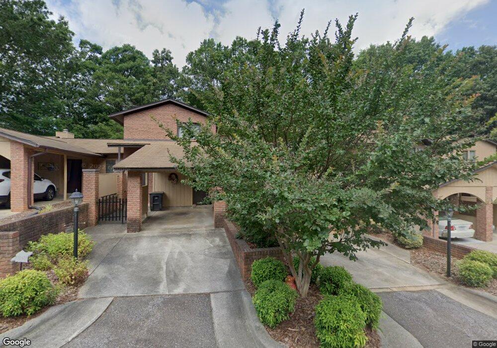 827 Coventry Ln unit 18, Statesville, NC 28677 - photo 1