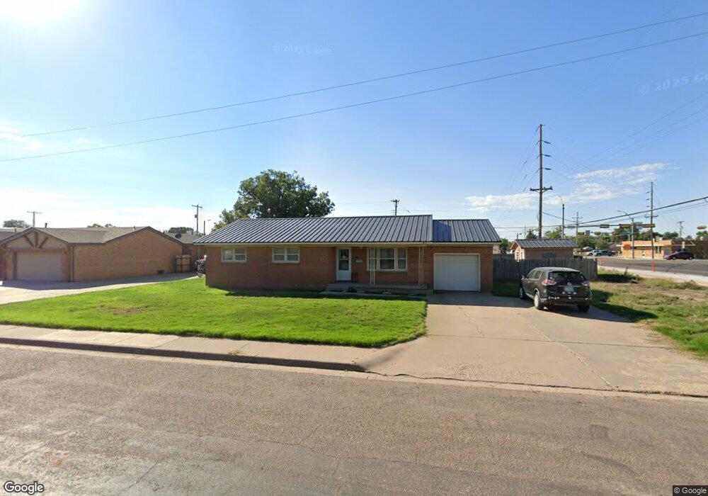 801 Stanford St, Dumas, TX 79029 - photo 1