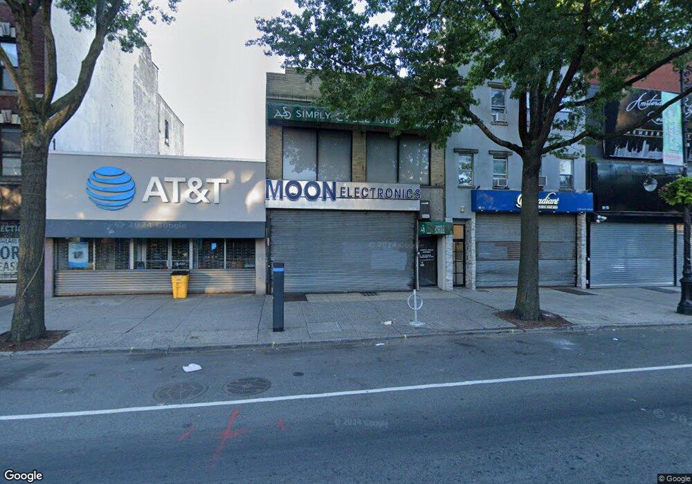 3069 Steinway St, Long Island City, NY 11103 - photo 1