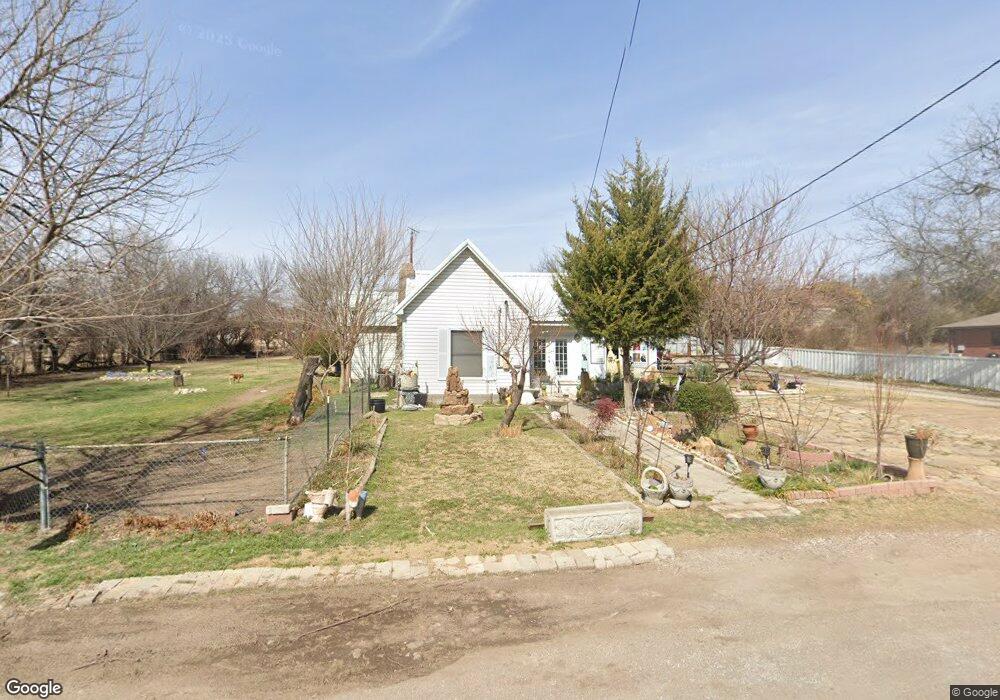 502 W Brady St, Decatur, TX 76234 - photo 1