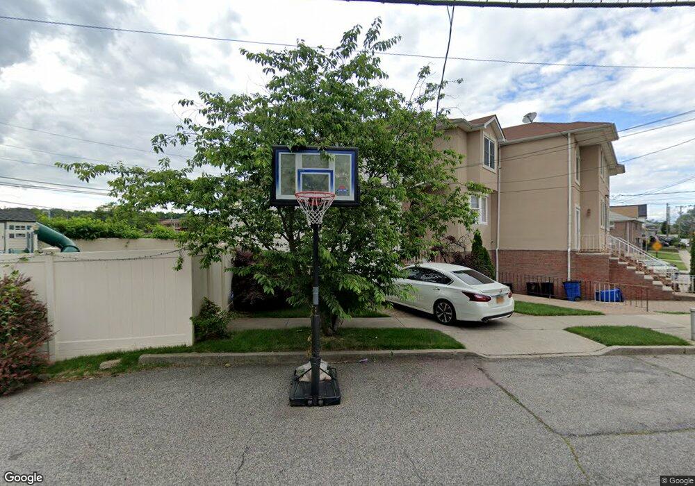 103 Whitney Ave, Staten Island, NY 10305 - photo 1