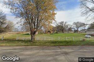 202 4th St N, de Graff, MN 56271