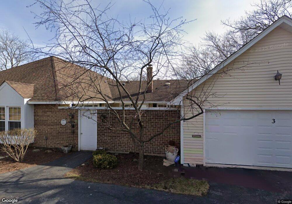 3 Holyoke on Auburn, Rolling Meadows, IL 60008 - photo 1