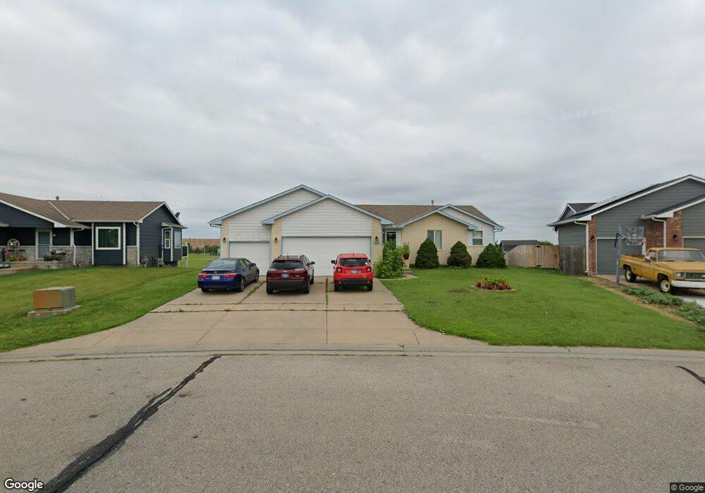 1915 N Country Walk Ln, Mulvane, KS 67110 - photo 1