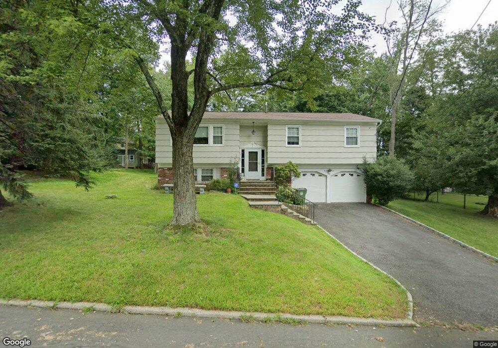 88 Stephens Dr, Tarrytown, NY 10591 - photo 1