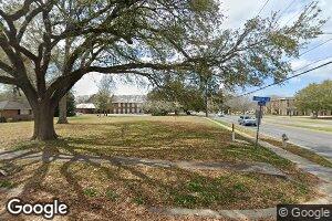 820 Colonial Dr, Baton Rouge, LA 70806