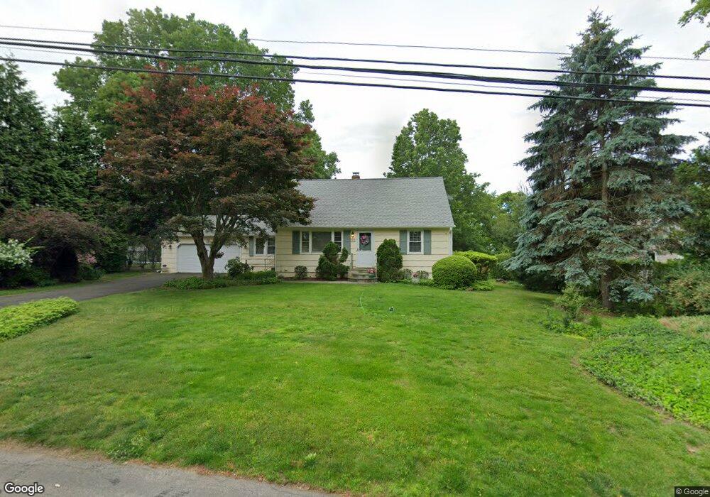 63 Saddleview Rd, Fairfield, CT 06825 - photo 1